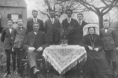 Datering 1920. familie van de Elzen