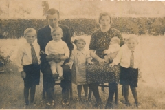 Datering 1942. Familie van Lankvelt Berkhoek.