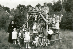 Datering 1957-1958. Bernadetteschool-kleuters